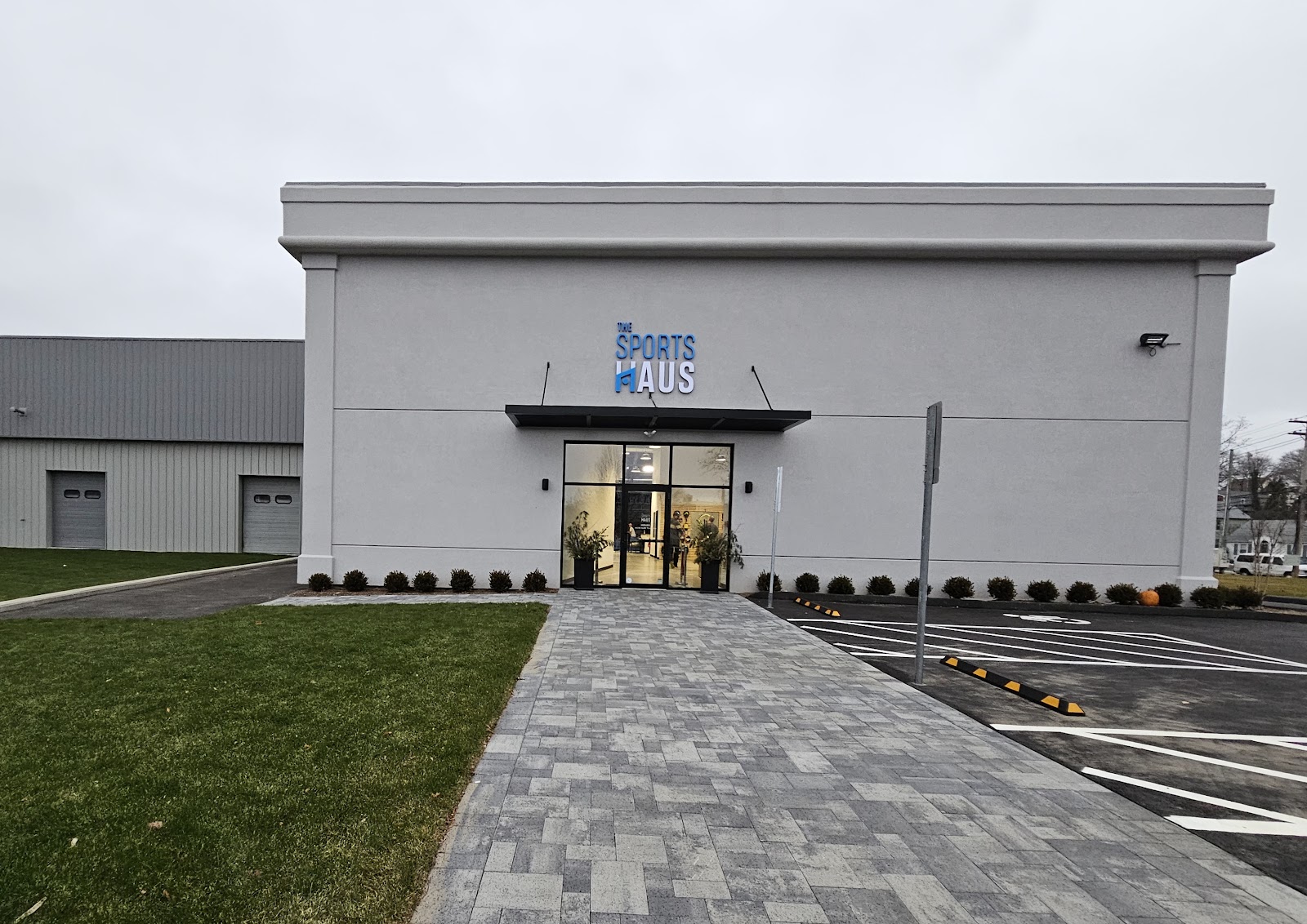The Sports Haus — photo 3 of 5